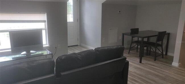 Building Photo - 2120 Bunker View Ct