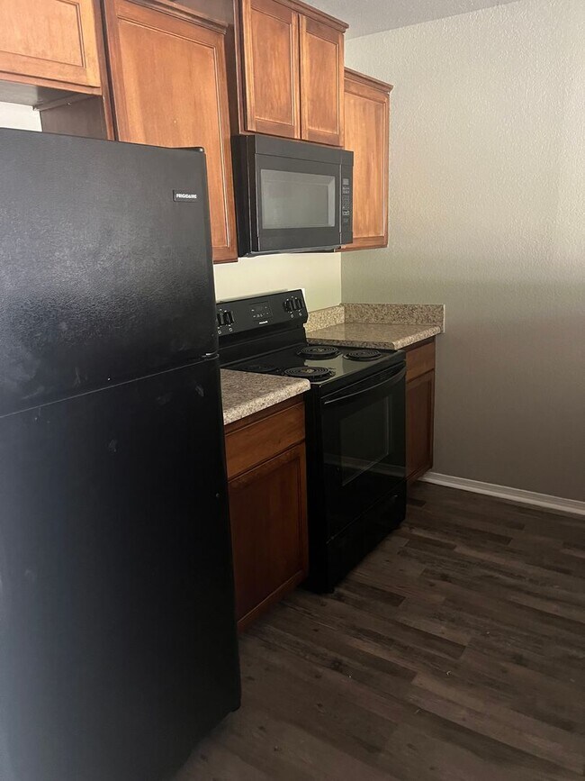 Building Photo - TG-4014 N. 54'TH