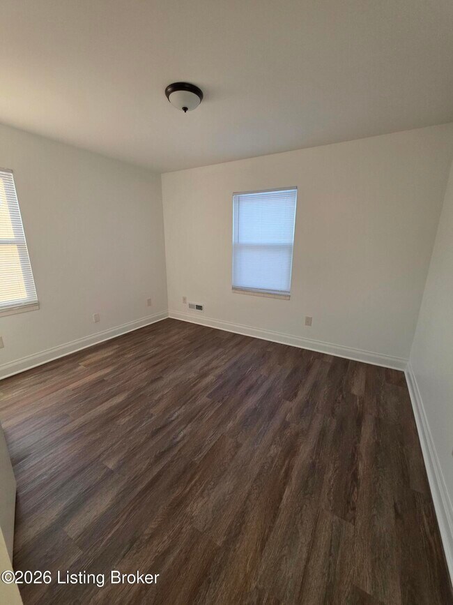 Building Photo - 722 Breckenridge Ln