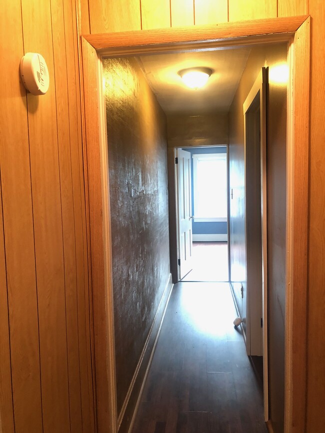 Upstairs Hallway - 1221 W Walnut St