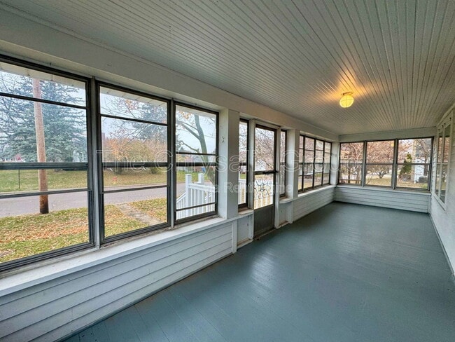 Building Photo - 760 Guthrie St