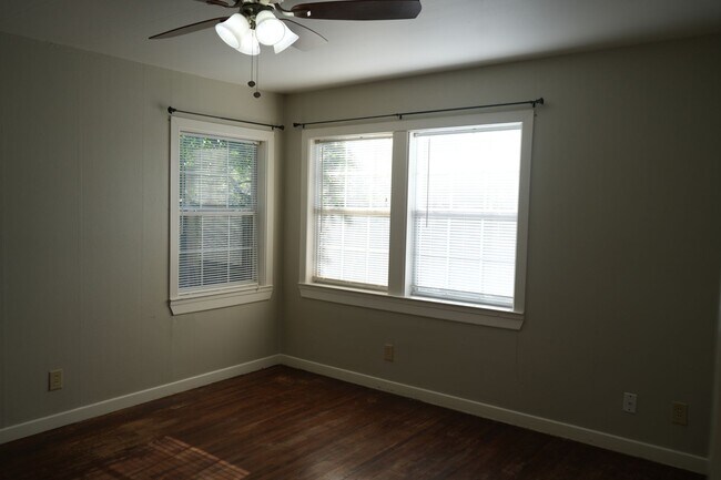 Building Photo - 3008 47th St