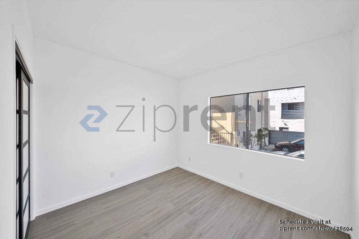 Building Photo - Unit 101