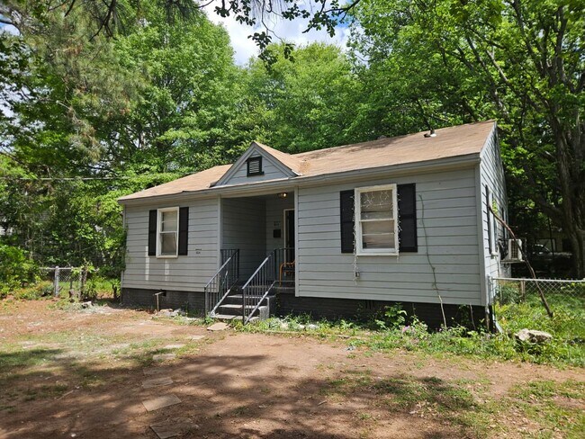 Building Photo - 3114 Cotton St