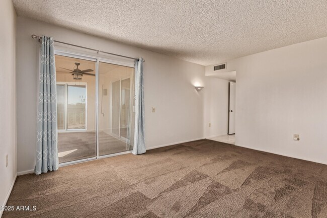 Building Photo - 19846 N Star Ridge Dr