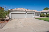 Building Photo - 760 N Swan Dr