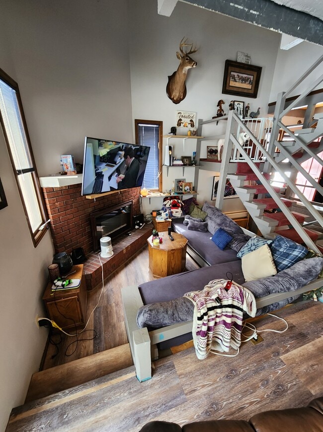 Building Photo - 232 Arapahoe Rd