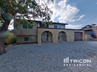 Building Photo - 1725 Hiawatha Dr NE
