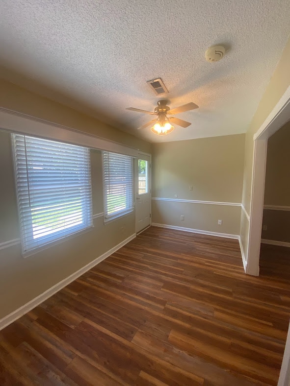 Building Photo - 9634 Kings Grant Dr