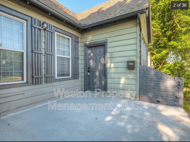 Building Photo - 1428 NW 45th St