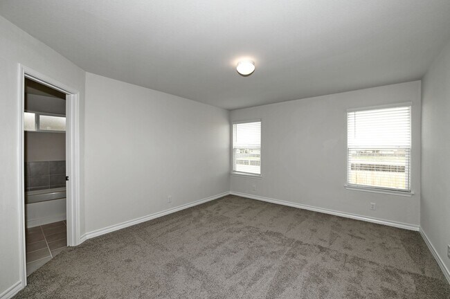 Building Photo - 13035 Minuet Sway