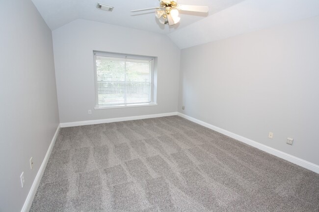 Building Photo - 1123 Andover Dr