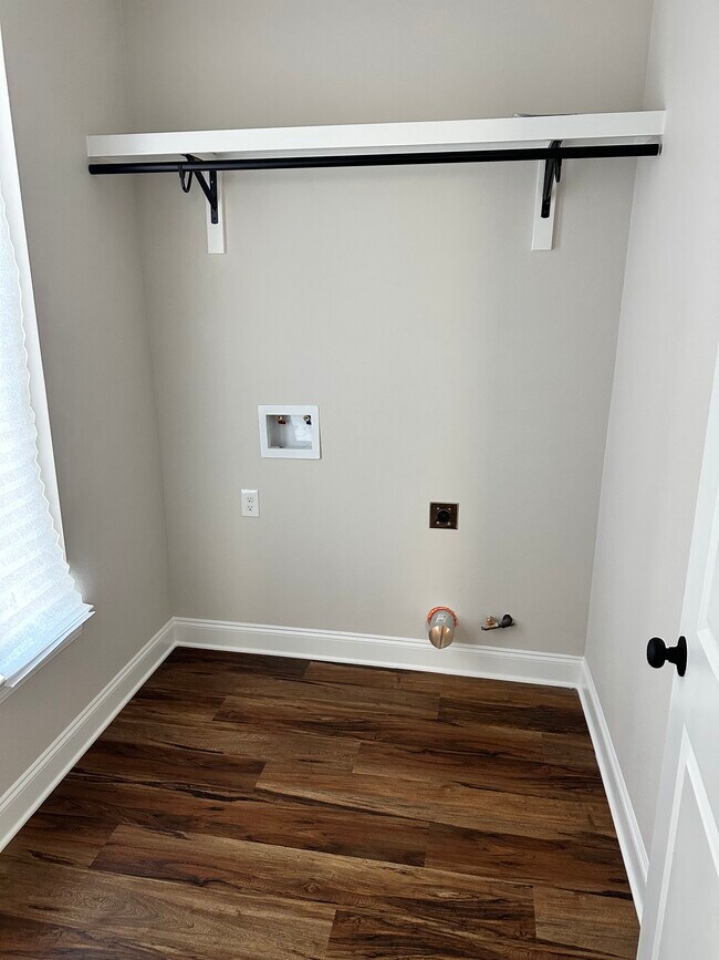 Building Photo - 8704 Pritchard Pl