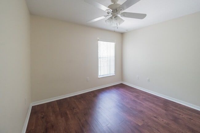 Building Photo - 511 Paulling Dr