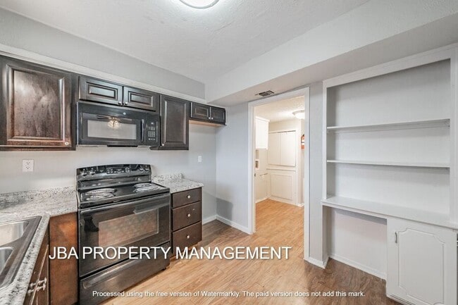 Building Photo - 1758 Farleigh Ct