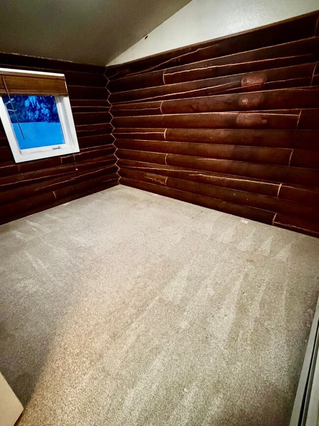 Building Photo - 2361 Badger Rd