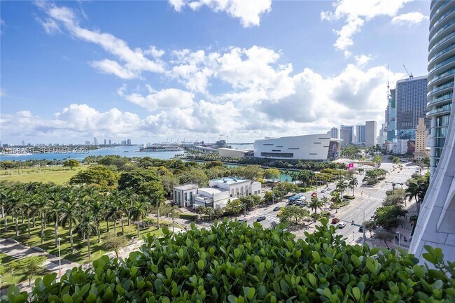 Building Photo - 1040 Biscayne Blvd