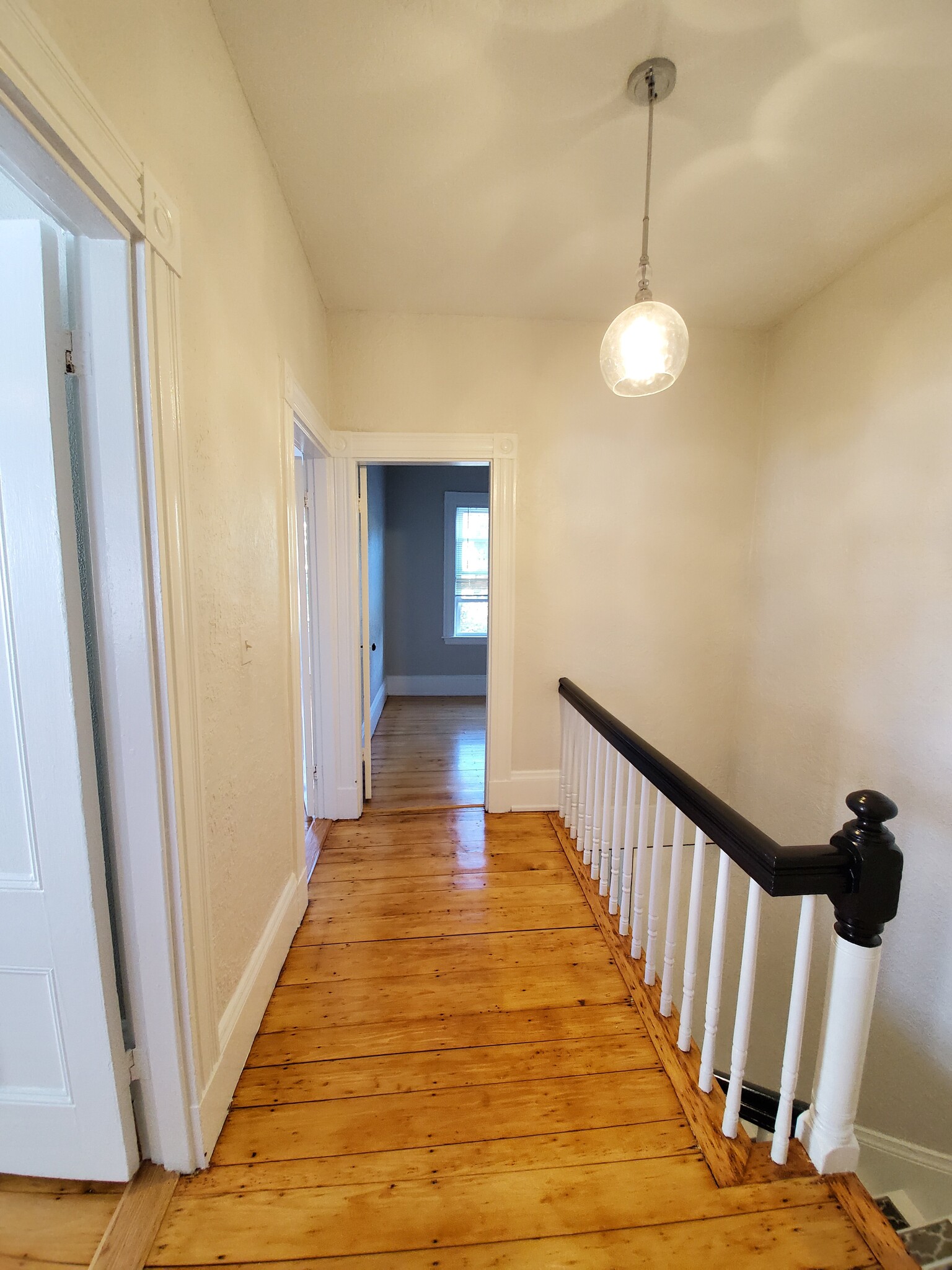 front hallway - 571 Cambridge St