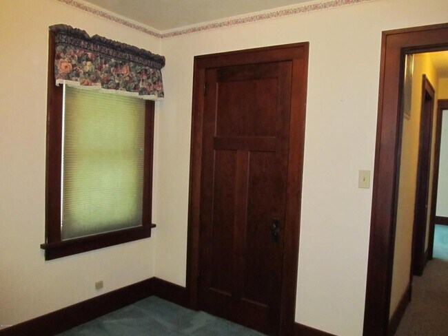 Building Photo - 99 4th St