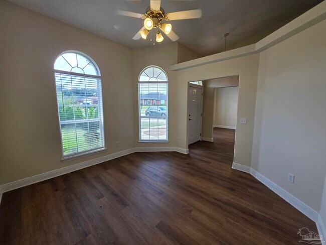 Building Photo - 7200 Annandale Dr