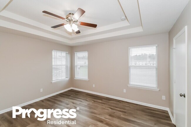 Building Photo - 6055 Bartram Village Dr