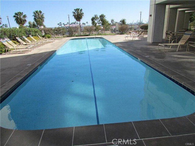 Building Photo - 525 E Seaside Way
