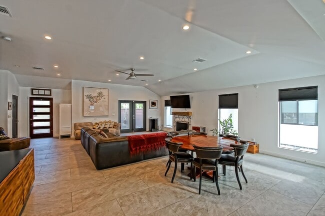 Building Photo - Beautifully Remodeled, Bright & Modern 4BR3BA Home w/ 2BR1BA Guest House On Sprawling Corner Lot ...