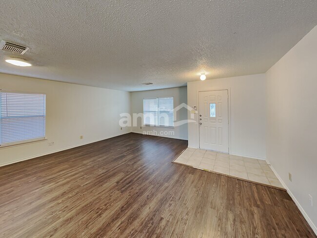 Building Photo - 8447 Mannington Pl