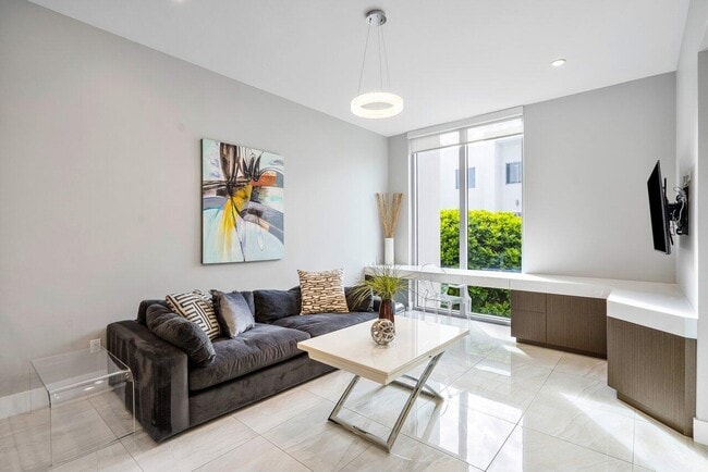 Building Photo - 1841 NW 42nd Dr