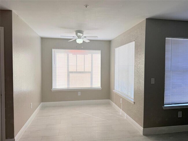 Building Photo - 2214 Grand Cayman Ct