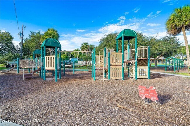 Building Photo - 419 Ocean Ave