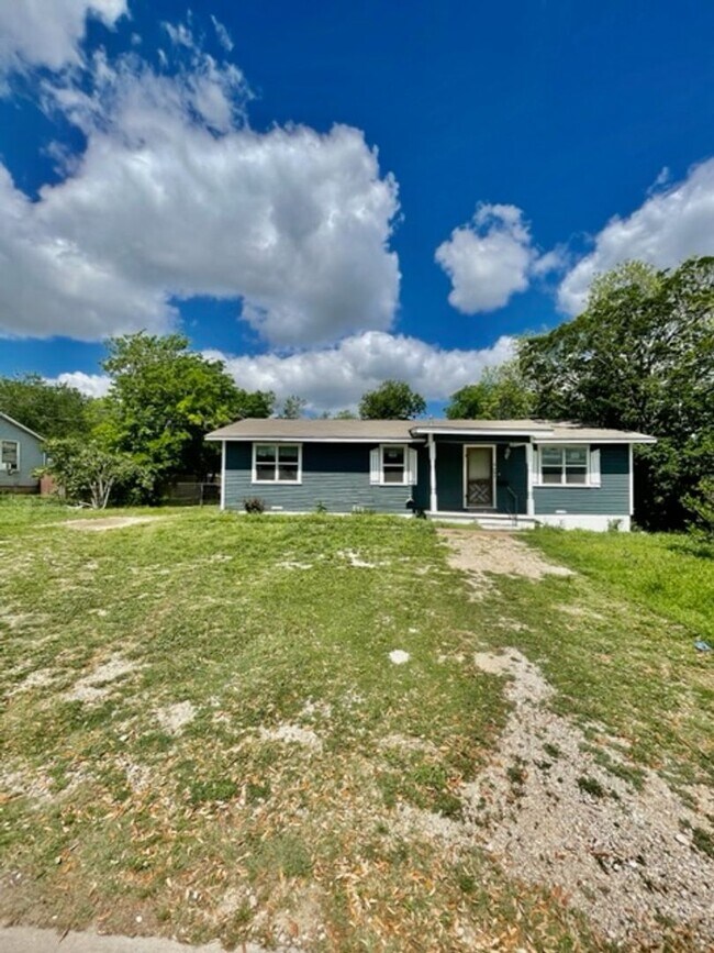 Building Photo - 2605 Speight Ave