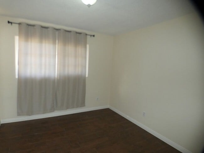 Building Photo - Orcutt Home on Large Lot