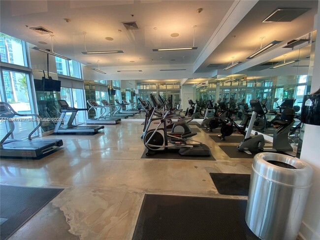 Building Photo - 90 SW 3rd St