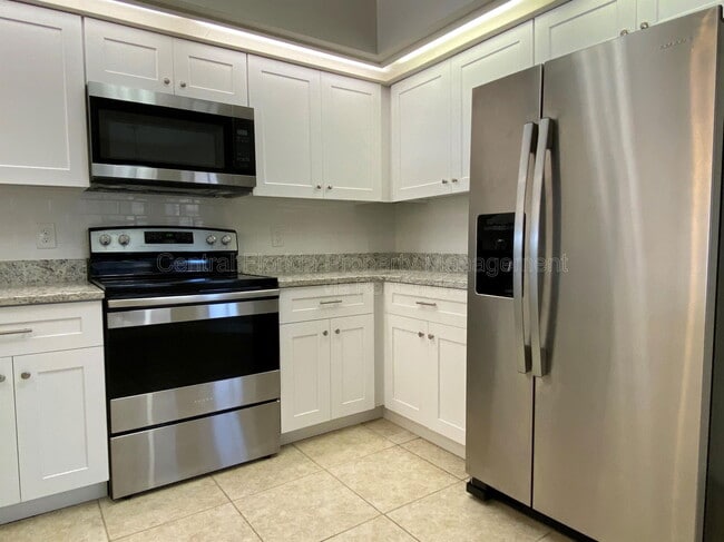 Building Photo - 281 Chicago Woods Cir