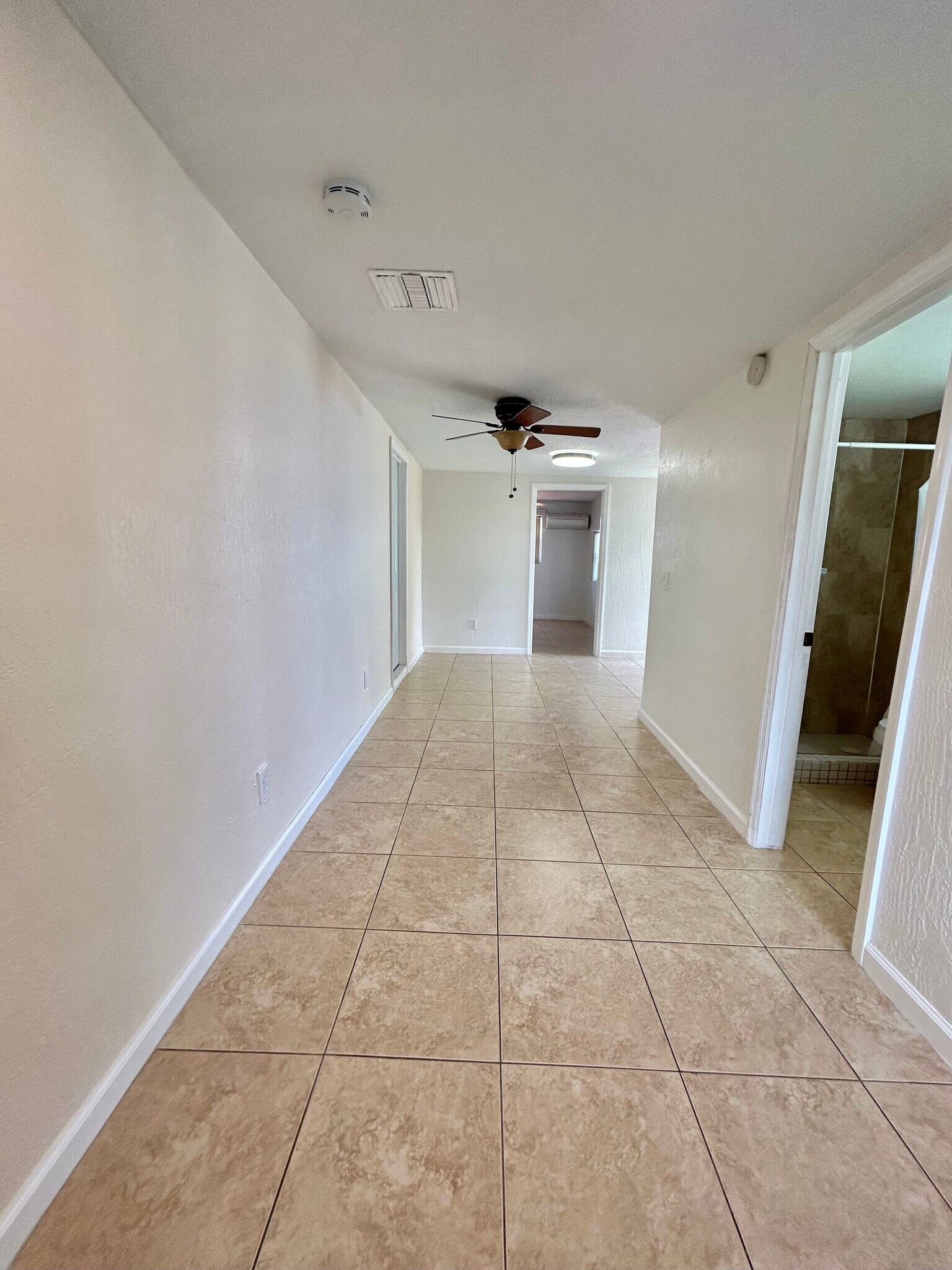 Dining Area - 4221 SW 36th St