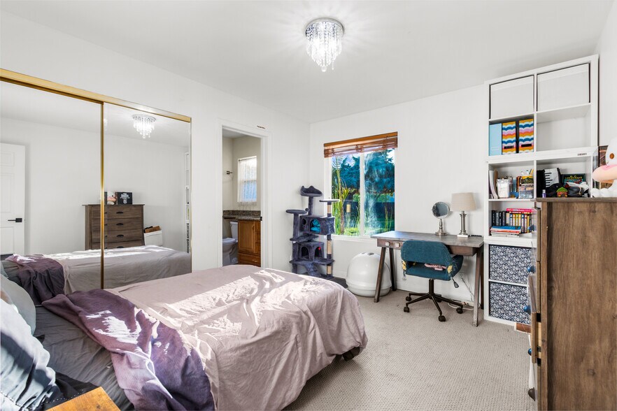 Building Photo - 7130 Gateshead Way