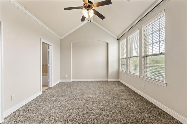 Building Photo - 7915 Parkwood Blvd