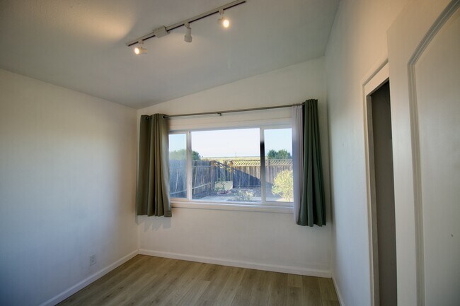 Building Photo - 1755 Tulane Ave