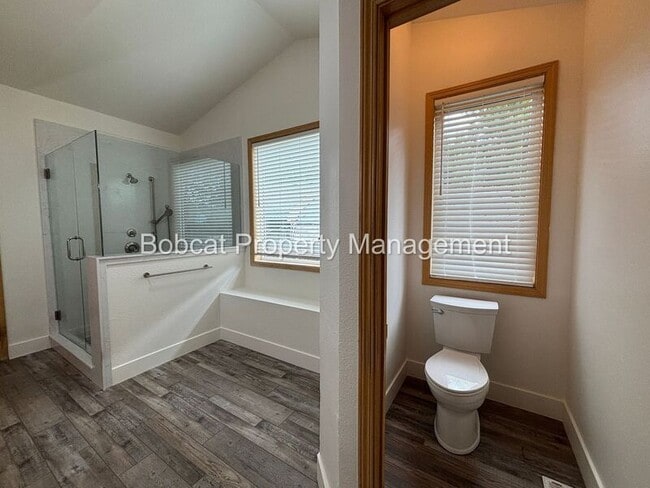 Building Photo - 1300 Bridle Way