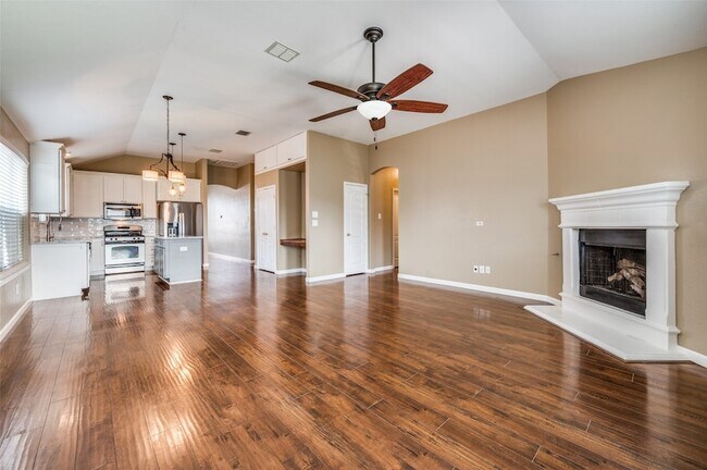 Building Photo - 1918 Caddo St