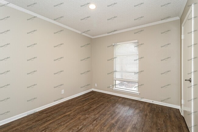 Building Photo - 6929 Mccoy Dr
