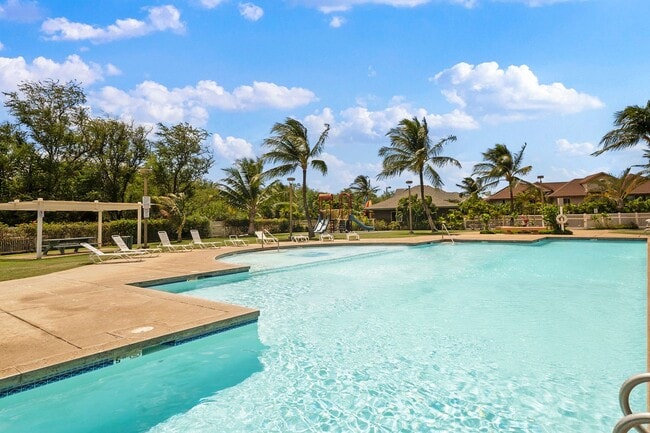 Building Photo - Villas at Kenolio