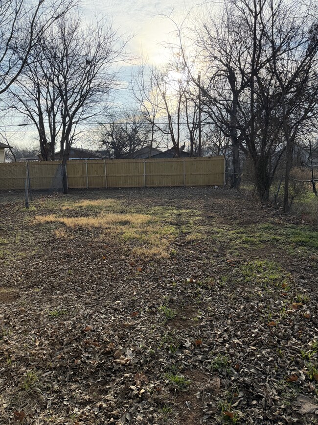 Building Photo - 1903 1/2 Fillmore