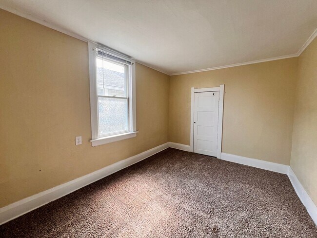 Building Photo - 3010 Warsaw St