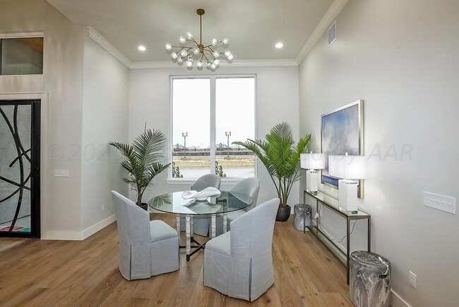 Building Photo - 9405 Rockridge Pkwy