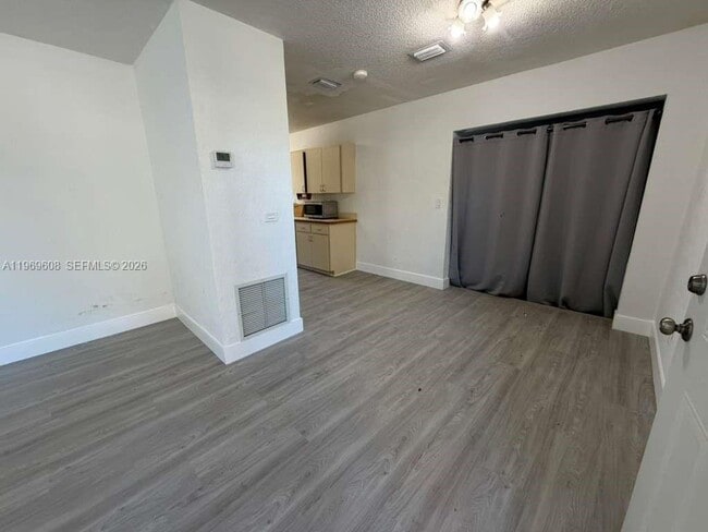 Building Photo - 9240 Nautilus Dr