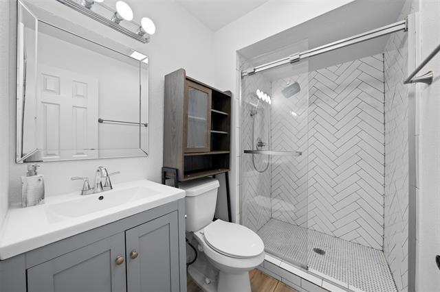 Building Photo - 2901 Woodhaven