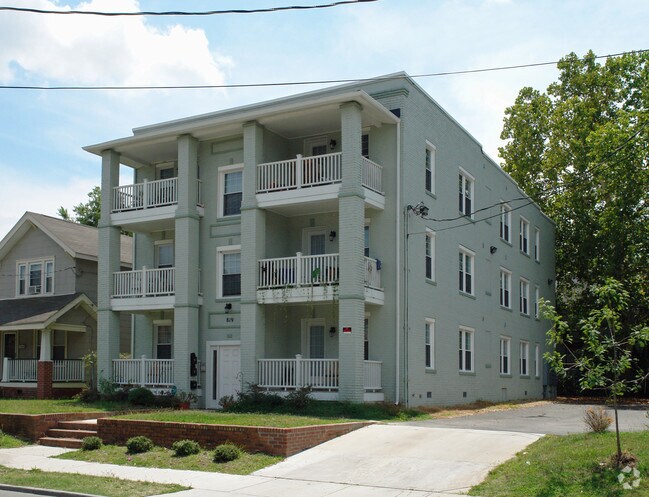 Primary Photo - 819 W 38th St