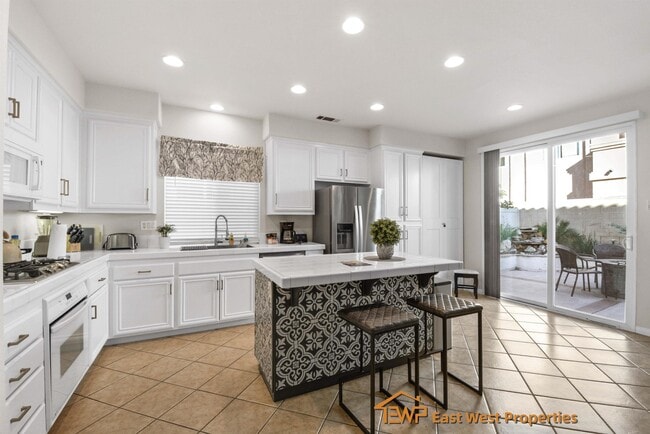 Building Photo - 1220 Cabernet Cir